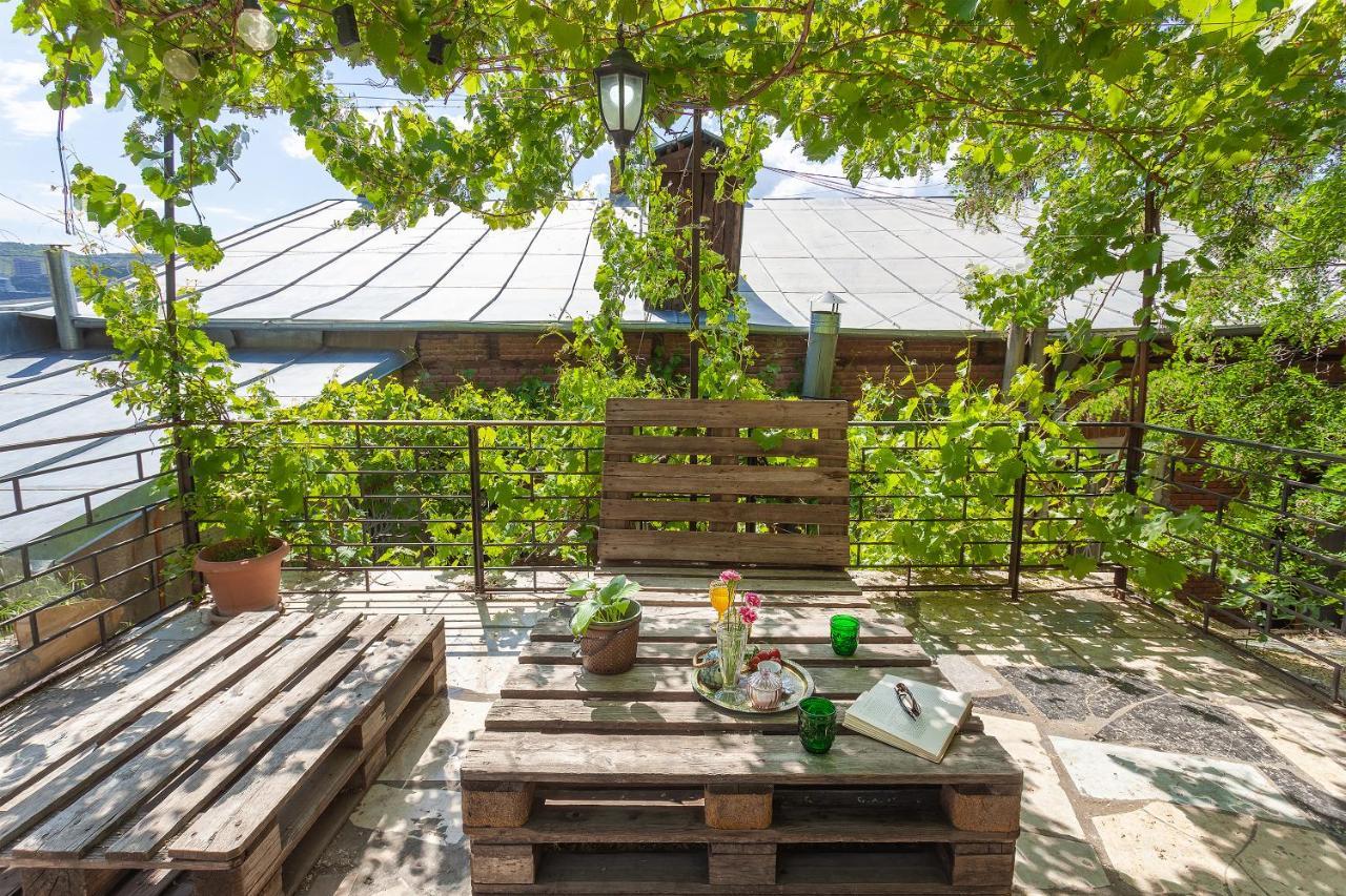 Indie Mindie Tbilisi Exterior foto
